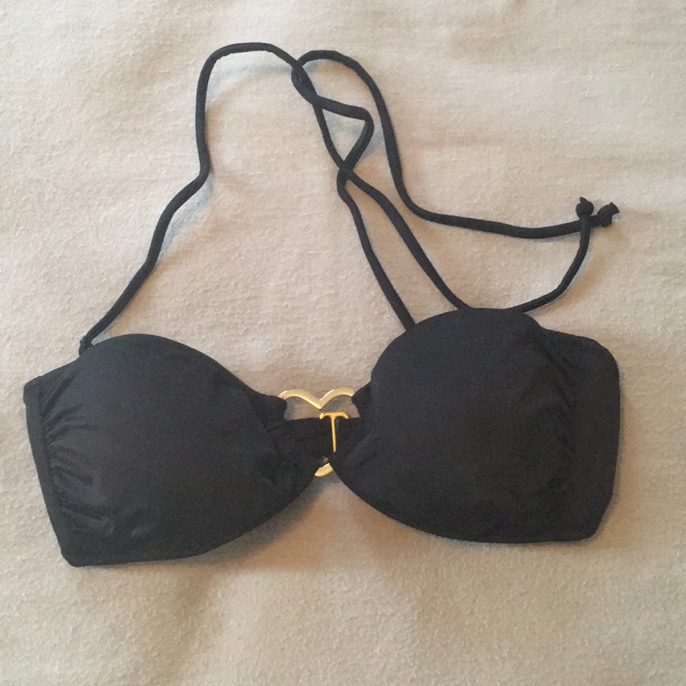 Victoria’s Secret bikini top